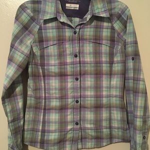 WOMEN’S COLUMBIA OMANI SHADE LONG SLEEVE PLAID TOP